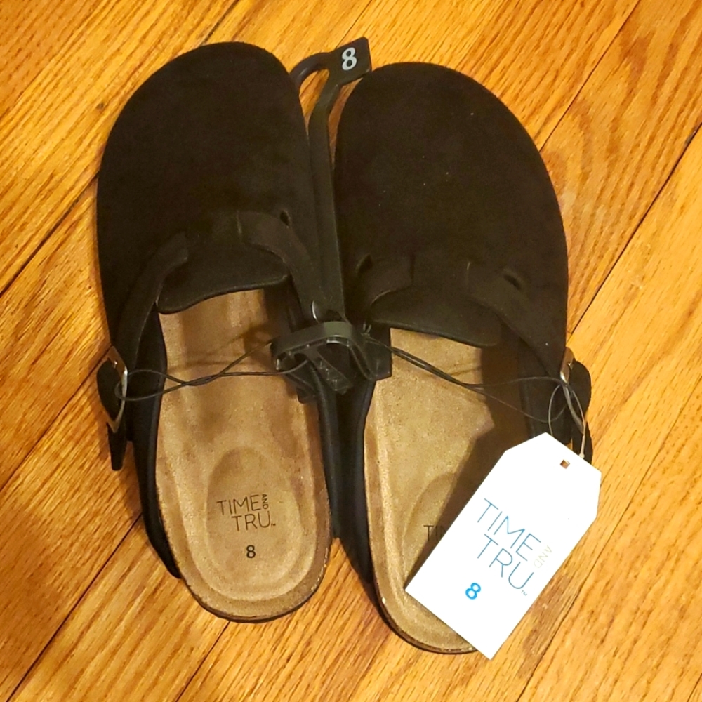 Time and Tru womens clog